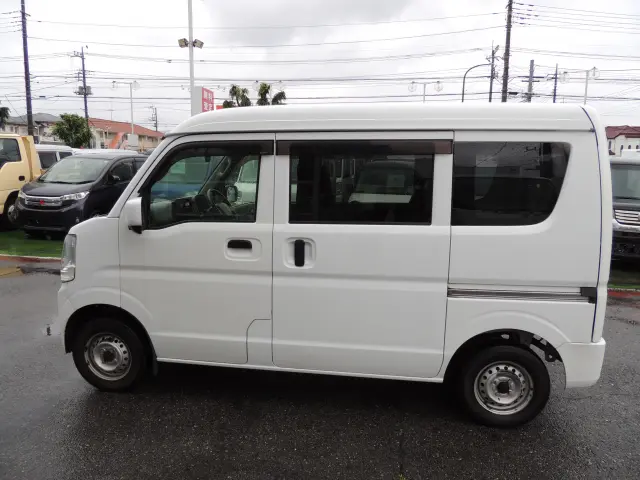 スズキ エブリイ EBD-DA17V(2WD)の写真11