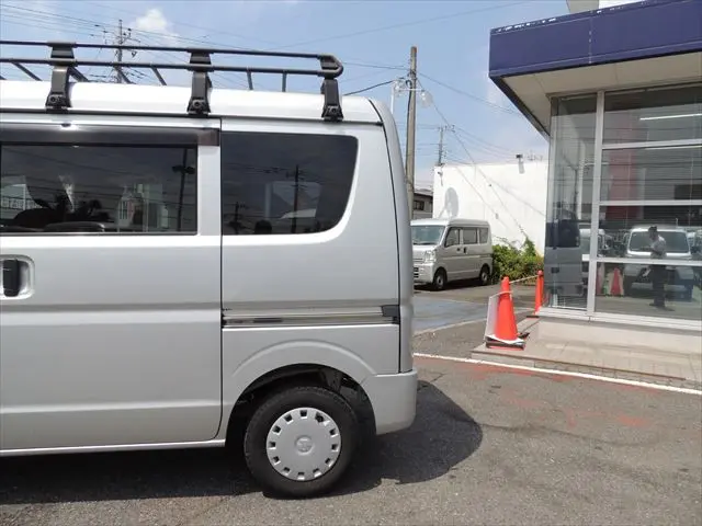 スズキ エブリイ EBD-DA17V(2WD)の写真17