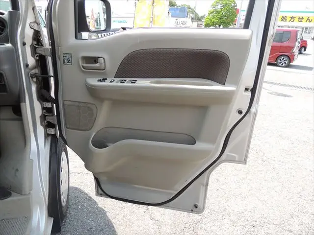 スズキ エブリイ EBD-DA17V(2WD)の写真35