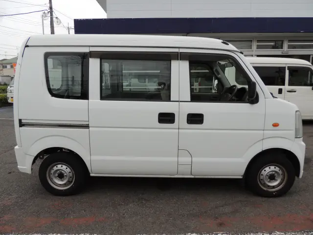 日産 クリッパーバン HBD-DR64V(2WD)の写真5