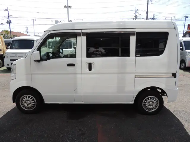 日産 クリッパーバン EBD-DR17V(4WD)の写真11
