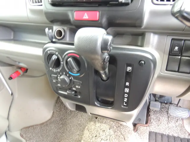 日産 クリッパーバン EBD-DR17V(4WD)の写真44