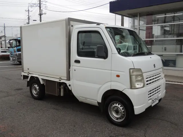 スズキ キャリイ EBD-DA63T(4WD)の写真4