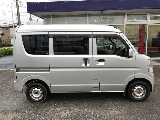 スズキ エブリイ EBD-DA17V(2WD)の写真5