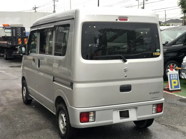 スズキ エブリイ EBD-DA17V(2WD)の写真9