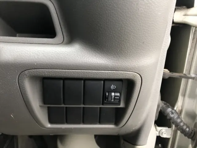 スズキ エブリイ EBD-DA17V(2WD)の写真38