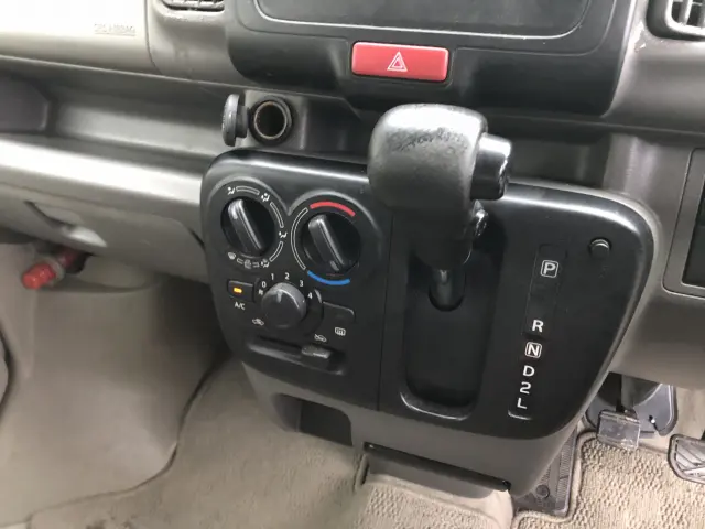 スズキ エブリイ EBD-DA17V(2WD)の写真41