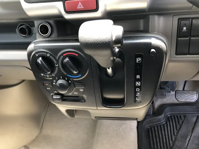 スズキ エブリイ EBD-DA17V(2WD)の写真45