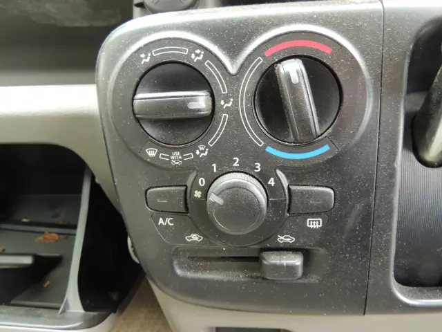 日産 クリッパーバン EBD-DR17Vの写真36