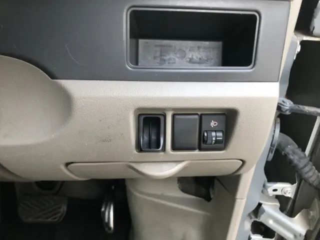スズキ エブリイ HBD-DA64V(2WD)の写真40