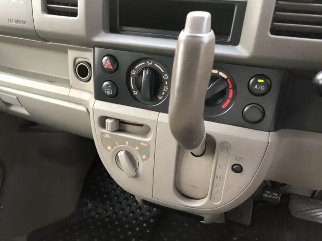 スズキ エブリイ HBD-DA64V(2WD)の写真42
