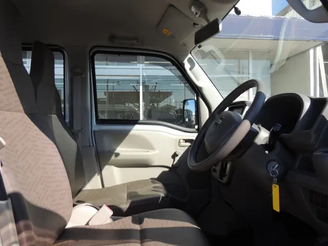 日産 クリッパーバン HBD-DR17V(2WD)の写真23