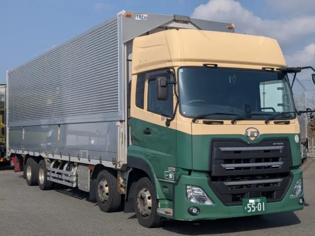 ＵＤ クオン 2PG-CG5CA(8x4)の写真2