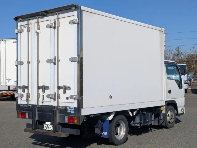 いすゞ エルフ TRG-NJR85AN(2WD)の写真3