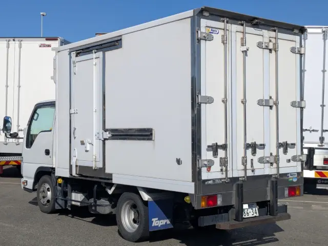 いすゞ エルフ TRG-NJR85AN(2WD)の写真4