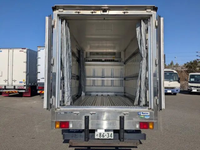 いすゞ エルフ TRG-NJR85AN(2WD)の写真8
