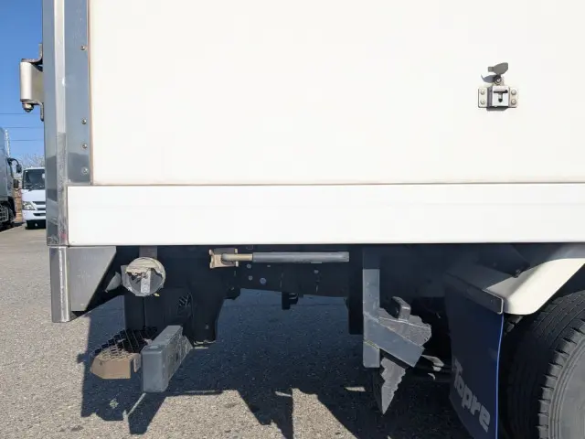 いすゞ エルフ TRG-NJR85AN(2WD)の写真32