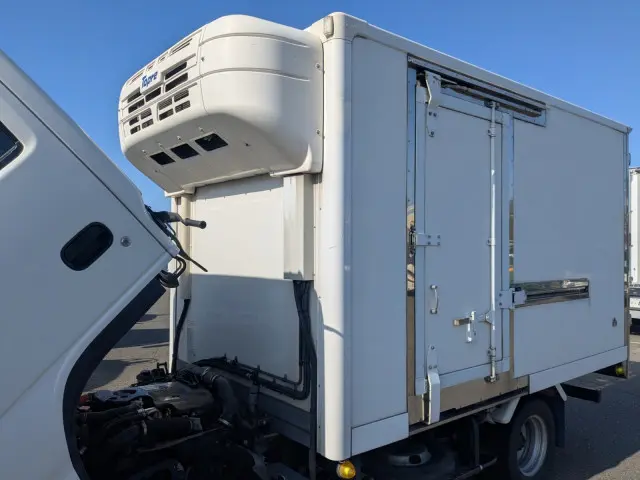いすゞ エルフ TRG-NJR85AN(2WD)の写真39