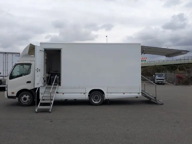 日野 デュトロ TPG-XZU712M(2WD)の写真12