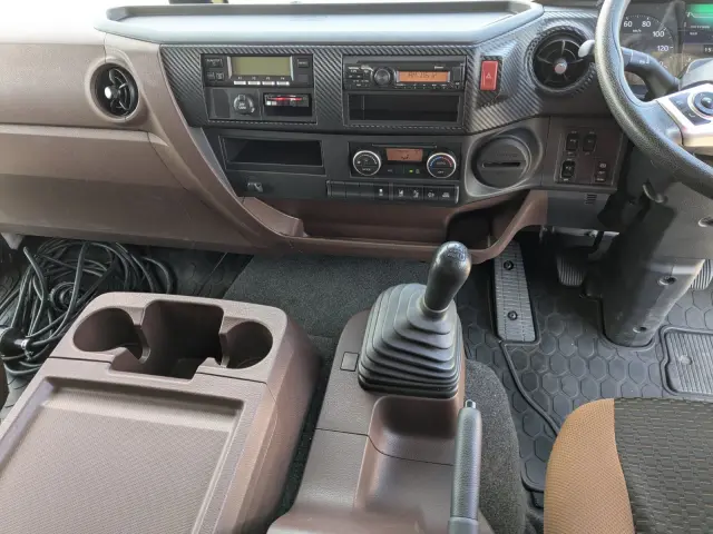 日野 レンジャー 2KG-FD2ABG(2WD)の写真12
