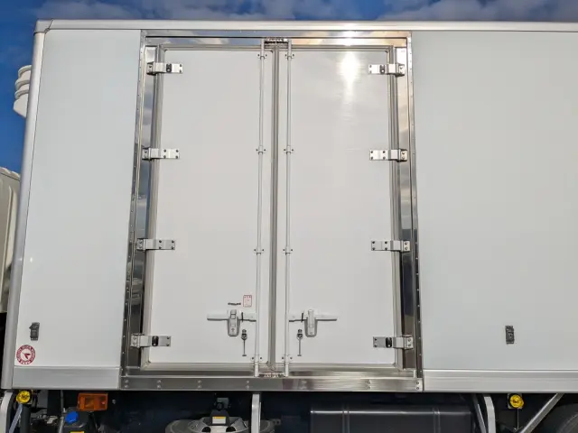 日野 レンジャー 2KG-FD2ABG(2WD)の写真34