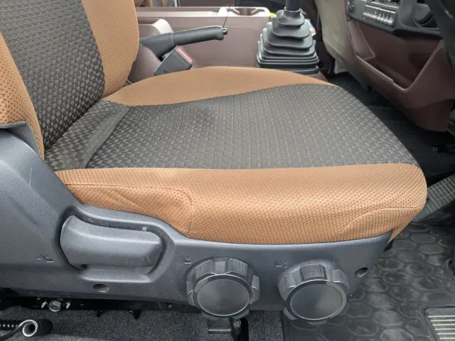日野 レンジャー 2KG-FD2ABG(2WD)の写真10