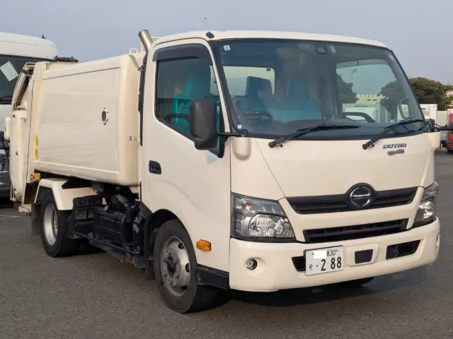 日野 デュトロ TPG-XZU702M(2WD)の写真2