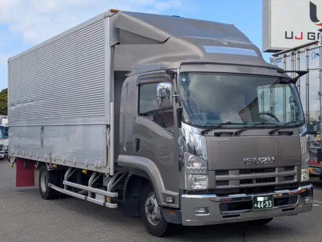 いすゞ フォワード TKG-FRR90T2(2WD)の写真2
