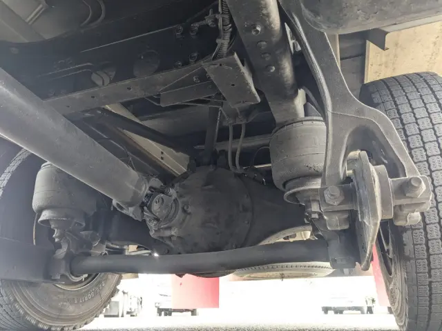 いすゞ フォワード TKG-FRR90T2(2WD)の写真27
