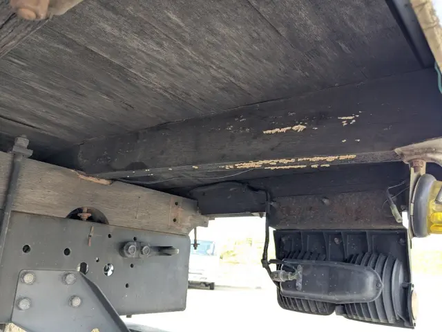いすゞ フォワード TKG-FRR90S2(2WD)の写真20