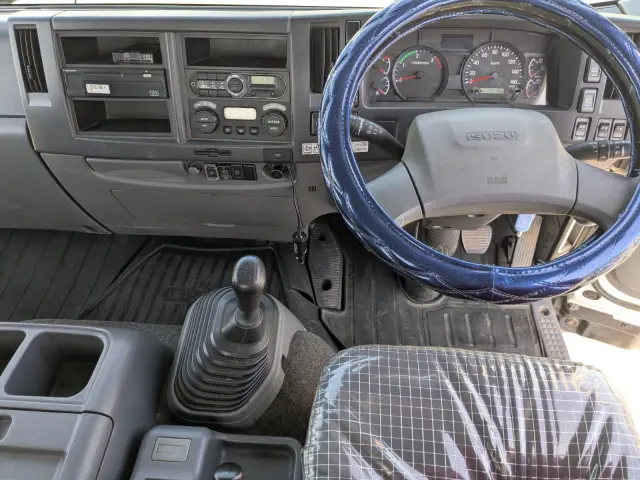 いすゞ フォワード 2RG-FTR90U2(2WD)の写真29