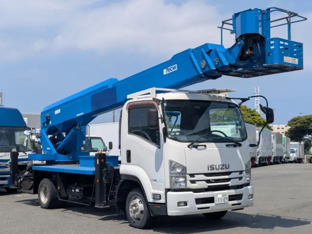 いすゞ フォワード TKG-FRR90S1(2WD)の写真2