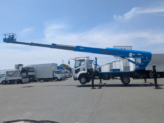 いすゞ フォワード TKG-FRR90S1(2WD)の写真13