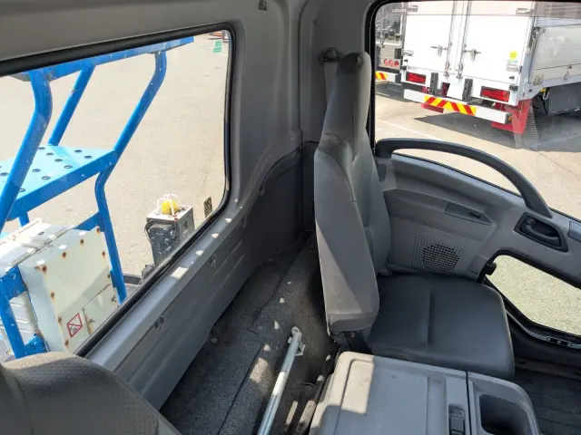 いすゞ フォワード TKG-FRR90S1(2WD)の写真49