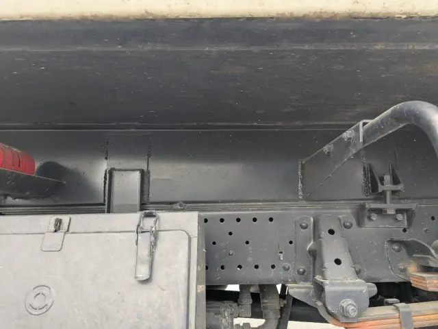 いすゞ エルフ TPG-NMR85N(2WD)の写真15