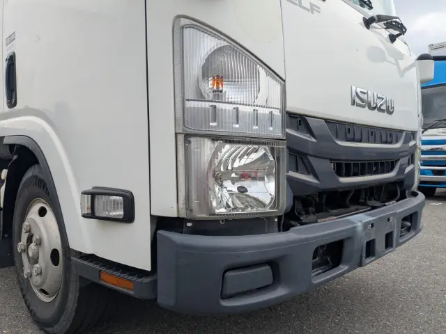 いすゞ エルフ TPG-NMR85N(2WD)の写真25