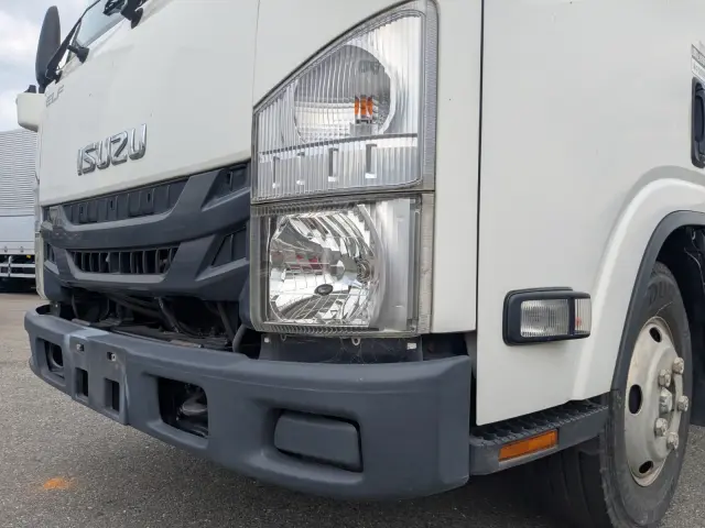 いすゞ エルフ TPG-NMR85N(2WD)の写真26