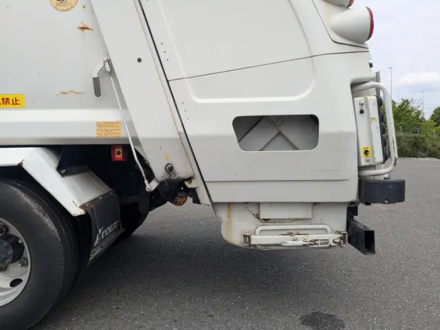 いすゞ エルフ TPG-NMR85N(2WD)の写真33