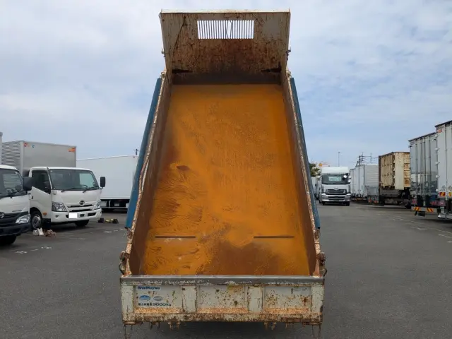 いすゞ エルフ TPG-NKR85AN(2WD)の写真8