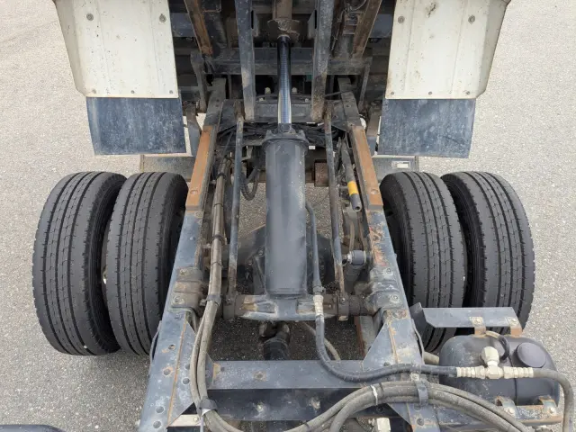 いすゞ エルフ TPG-NKR85AN(2WD)の写真22