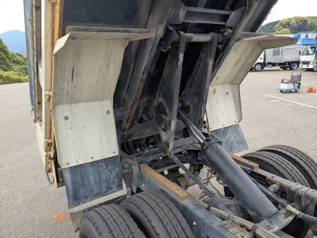 いすゞ エルフ TPG-NKR85AN(2WD)の写真28