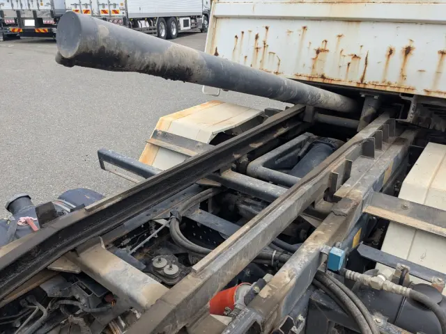 いすゞ エルフ TPG-NKR85AN(2WD)の写真34