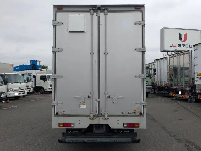 三菱 キャンター TPG-FBA20(2WD)の写真5