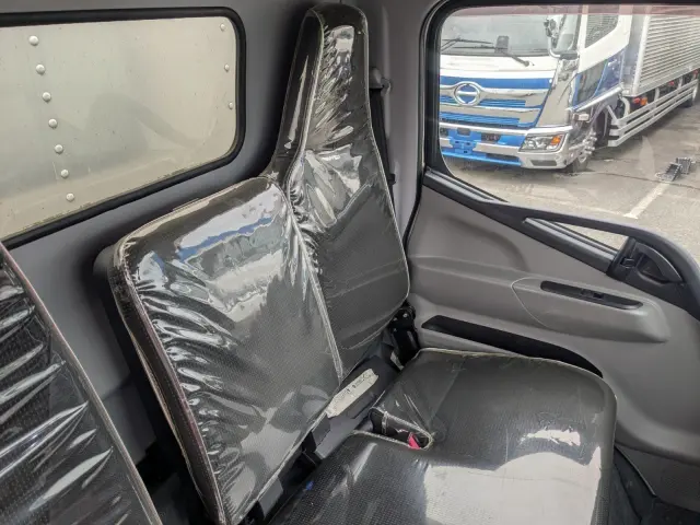 三菱 キャンター TPG-FBA20(2WD)の写真17