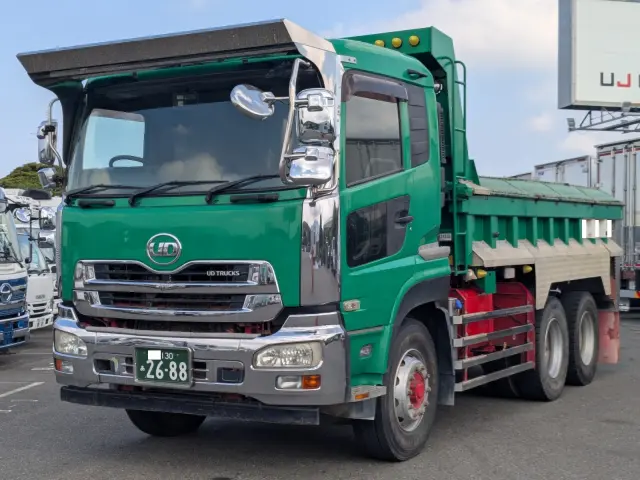 ＵＤ クオン QKG-CW5XL(6x4)の写真1