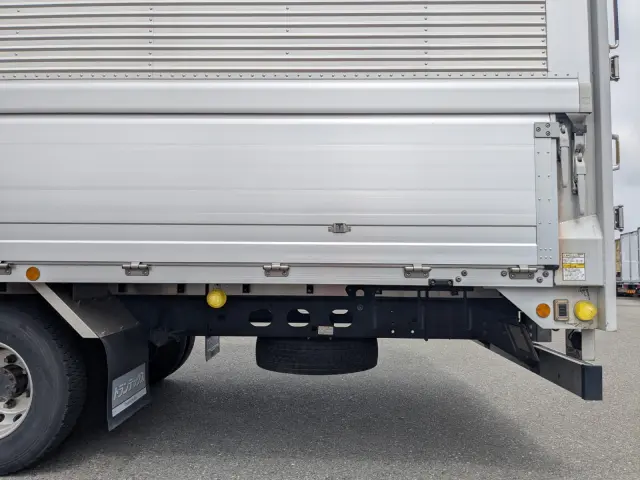 いすゞ フォワード 2RG-FRR90S2(2WD)の写真28
