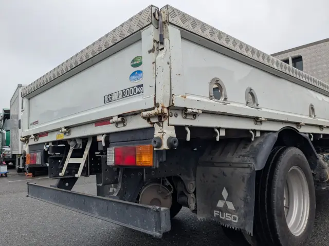 三菱 キャンター TPG-FBA50(2WD)の写真8