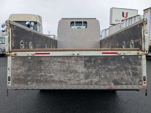 三菱 キャンター TPG-FBA50(2WD)の写真9