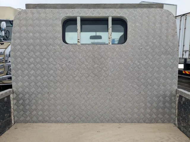 三菱 キャンター TPG-FBA50(2WD)の写真16