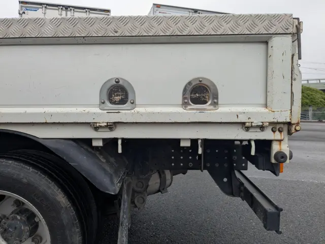 三菱 キャンター TPG-FBA50(2WD)の写真18